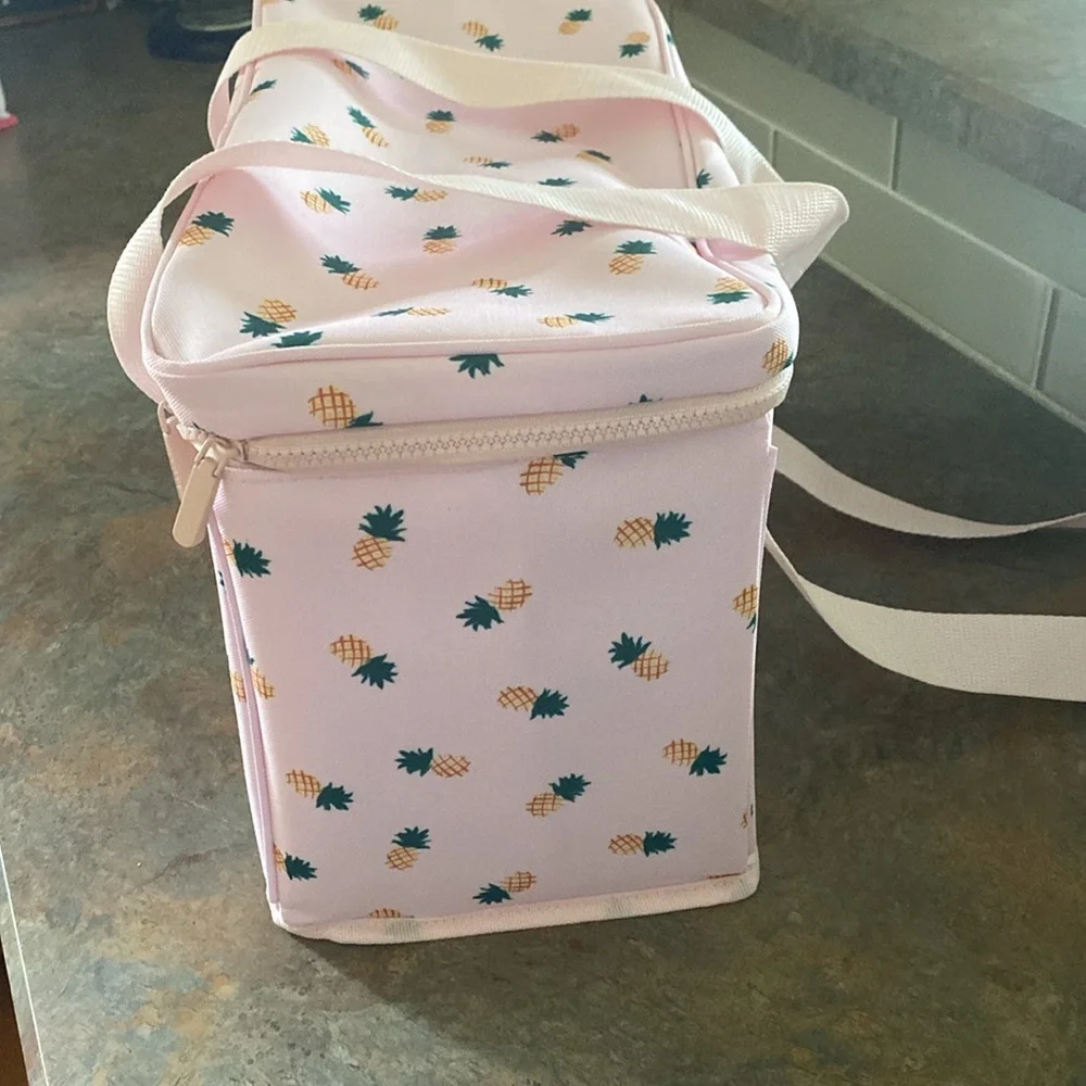 Kate Spade Light Pink and Pineapple Cooler Bag NWT